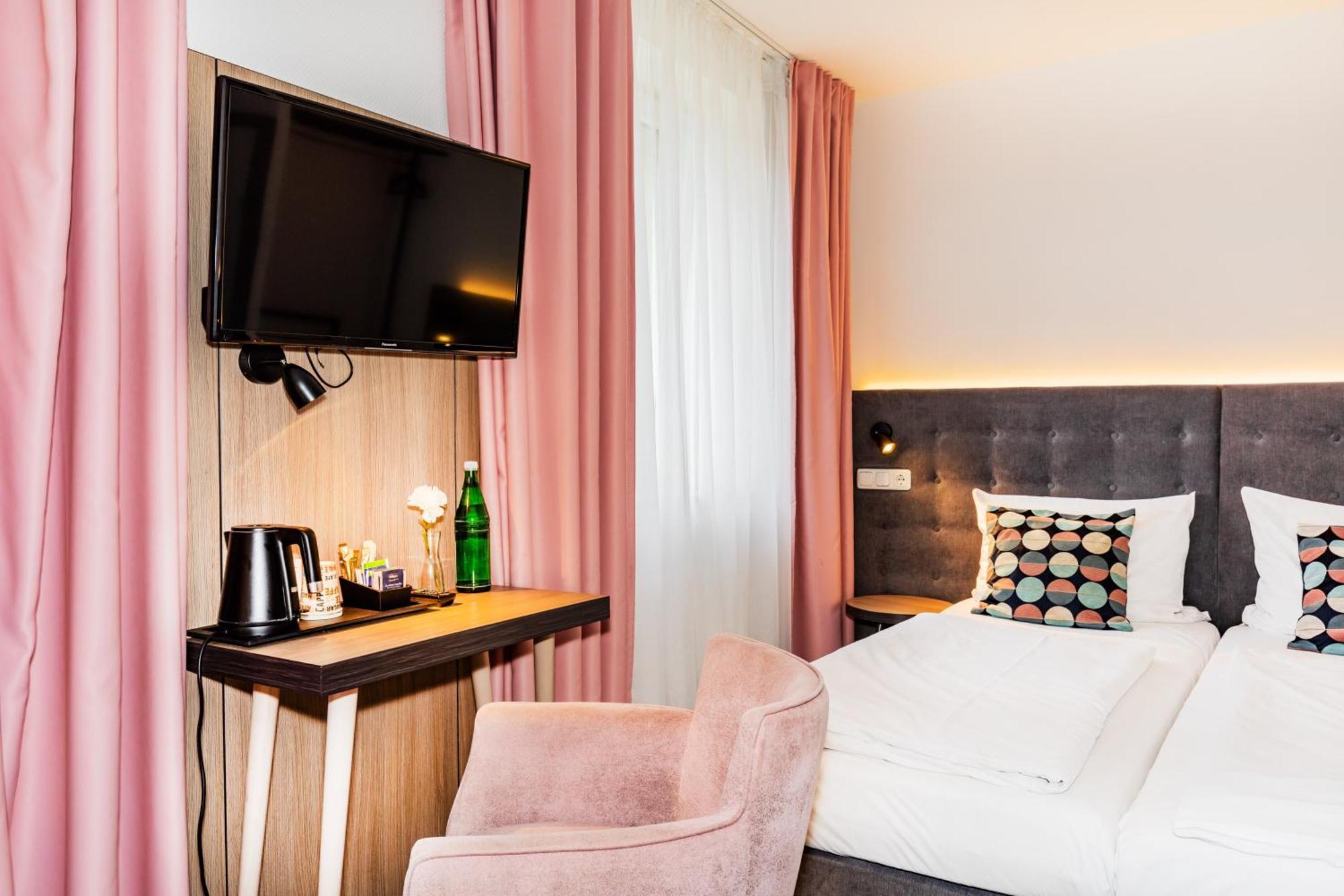 Home Hotel Dortmund Exteriör bild